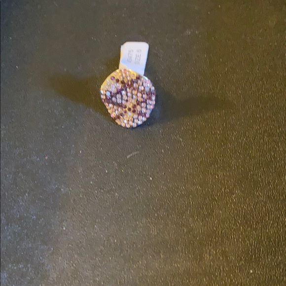 Ring - Picture 1 of 3